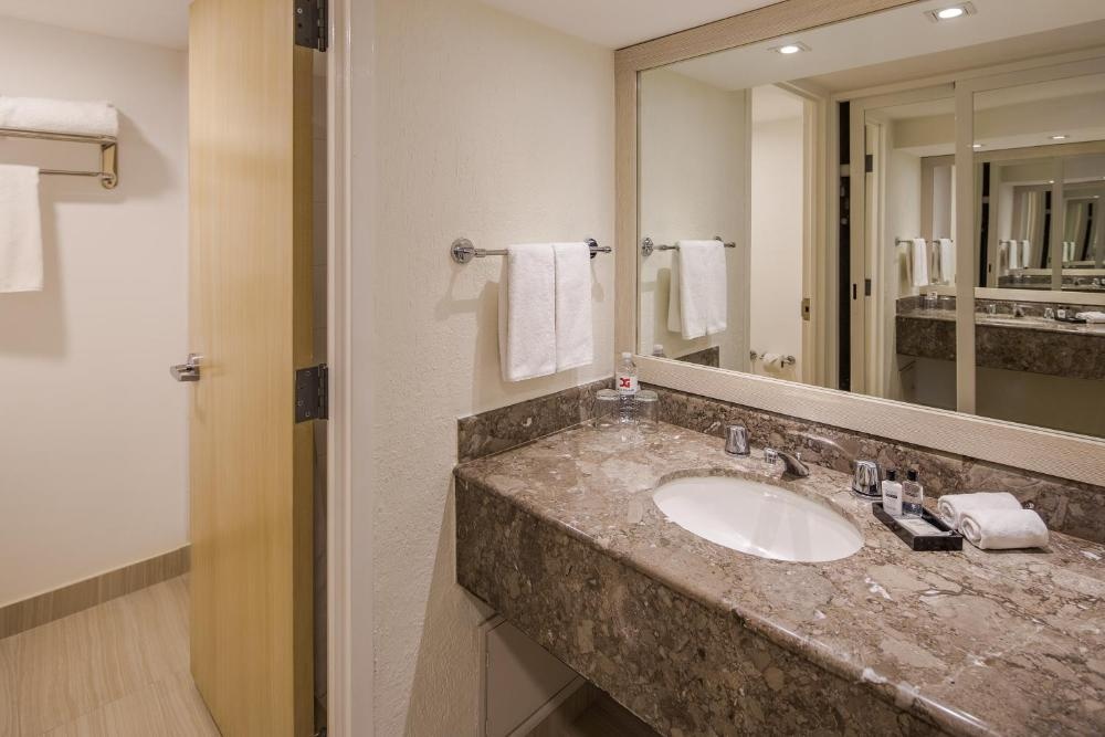 Room image 5